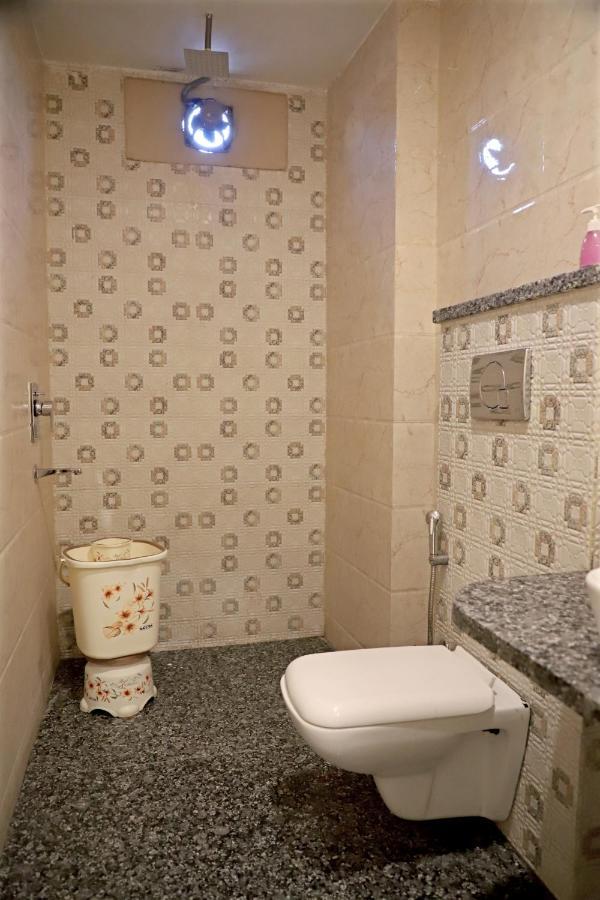 Hotel Klick International At "5 Min Walking " From New Delhi Railway Station Exterior foto